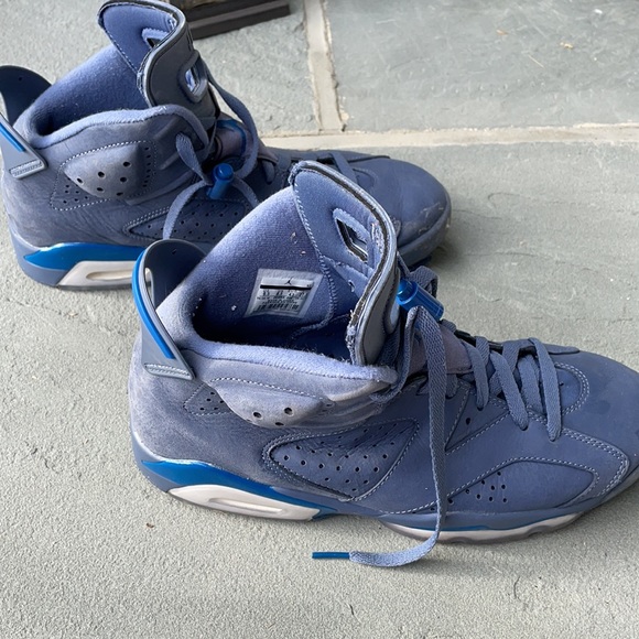 Blue suede Nike Air Jordan’s- 2018 - Picture 4 of 12